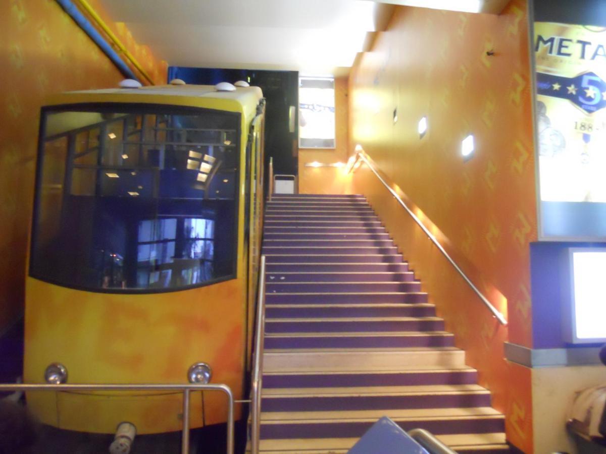 2 Bedroom Apt - Live Like A Local In Kolonaki Atene Esterno foto