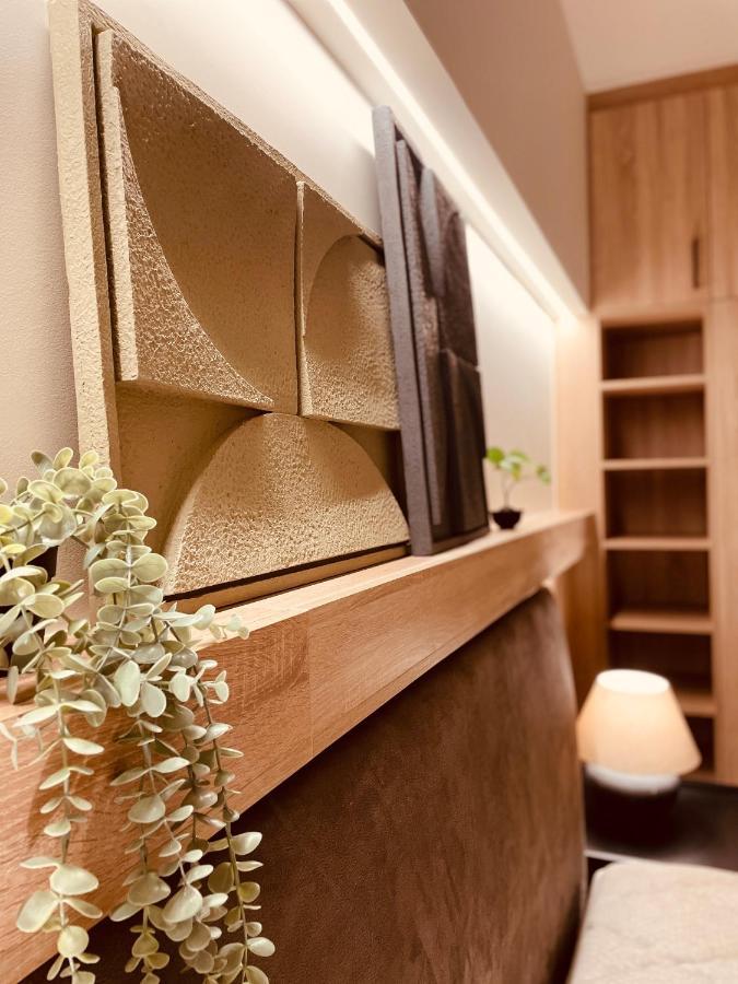 2 Bedroom Apt - Live Like A Local In Kolonaki Atene Esterno foto
