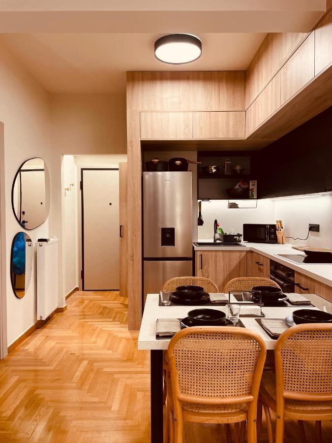 2 Bedroom Apt - Live Like A Local In Kolonaki Atene Esterno foto