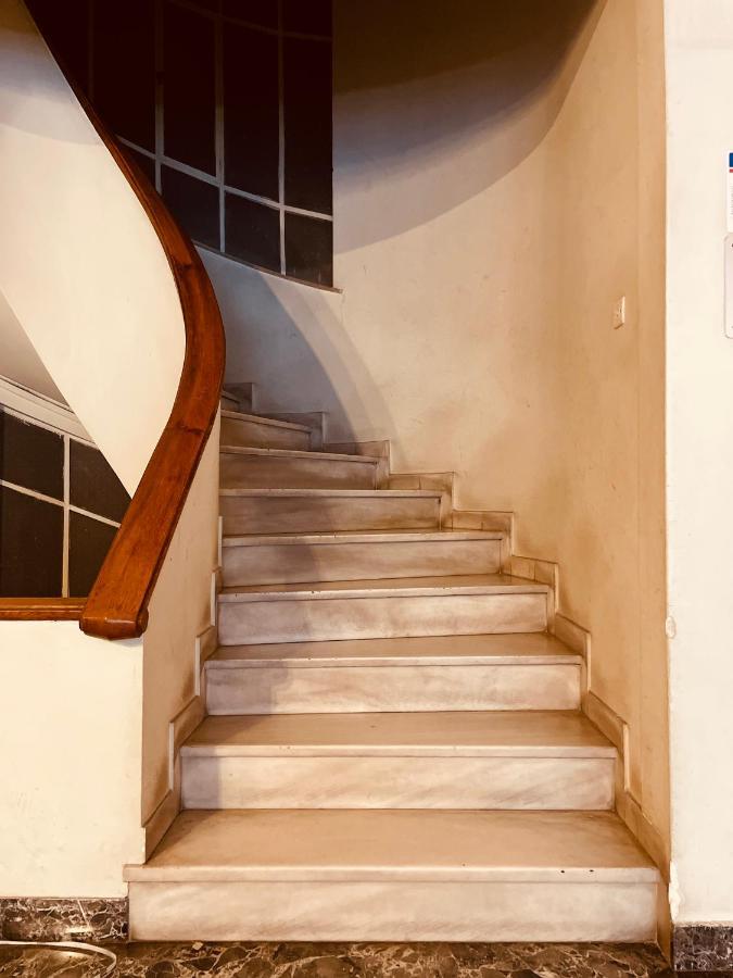 2 Bedroom Apt - Live Like A Local In Kolonaki Atene Esterno foto