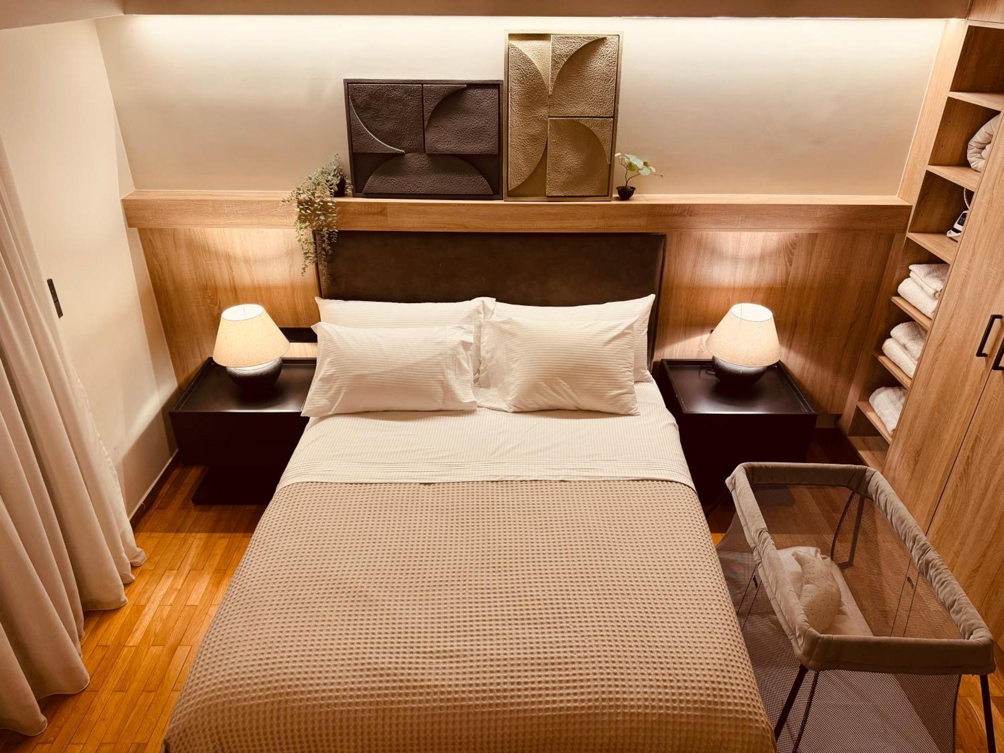 2 Bedroom Apt - Live Like A Local In Kolonaki Atene Esterno foto
